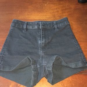 HIGH WAISTED BLACK SHORTS